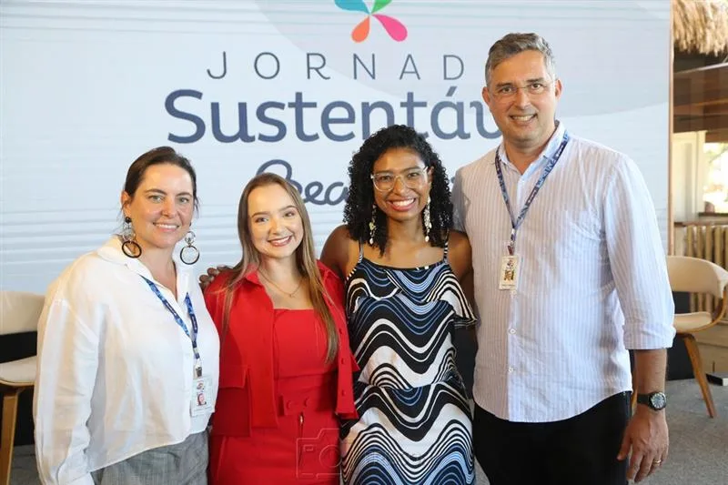 Clarissa Linhares, Raissa Bisol, Amanda Costa e Murilo Pascoal
