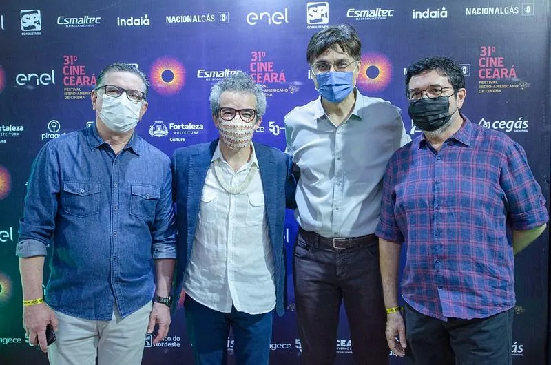 Flávio Jucá (secretário executivo da Casa Civil), Fabiano Piúba (SecultCE), Hugo Figueirêdo (Presidente da CEGÁS) e Paulo Mota (Assessor de Comunicação e Marketing da Cegás)_Foto Luiz Alves_