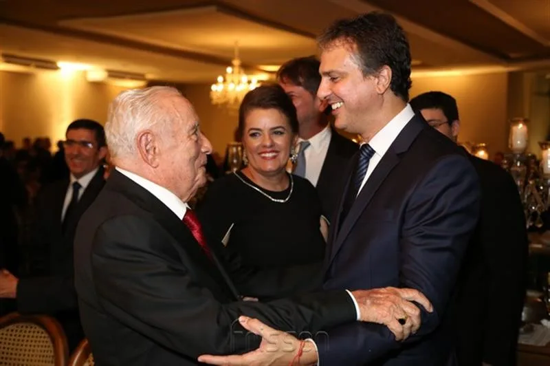 Adauto Bezerra e Camilo Santana