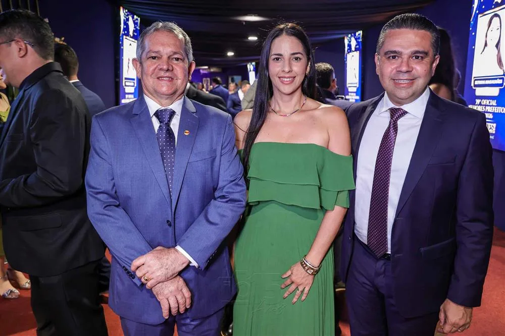 Adriano Teixeira, Ariana Martins e Kelton Beviláqua