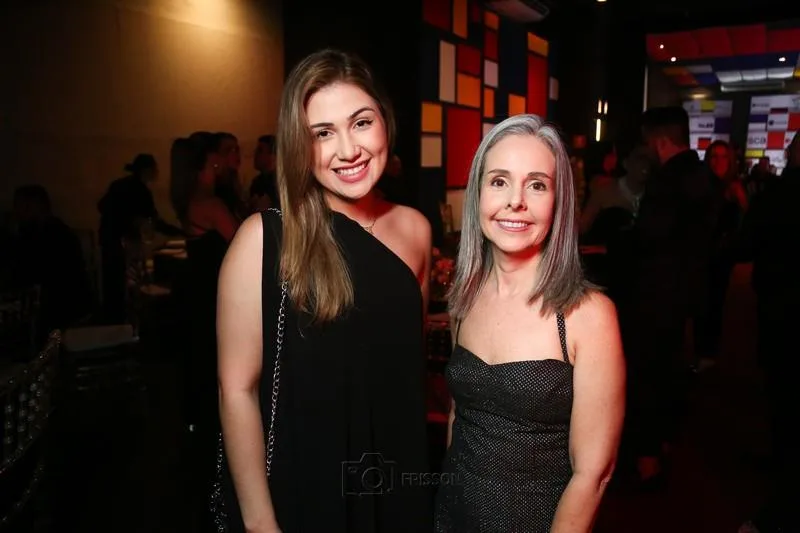 Beatriz Sales e Carolina Athayde