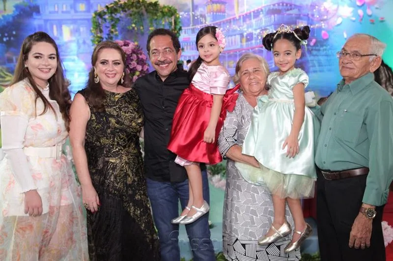 Aniversário Maria Teresa e Manuela Oliveira