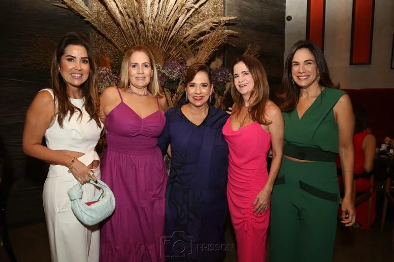 Ana Vládia Sales, Márcia Peixoto, Martinha Assunção, Adriana Bezerra e Ana Virgínia Martins
