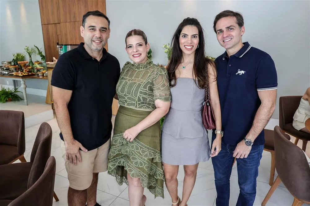 André, Larissa Marques, Alessandra e Reno Rolim