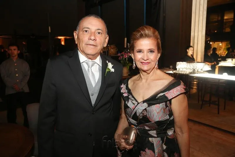 Aécio Alves e Valéria Barbosa