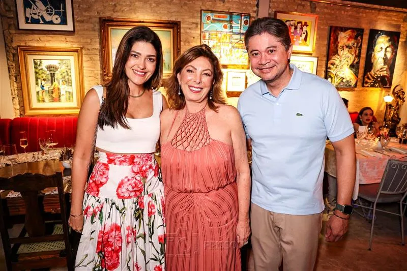 Carla Leobino, Lena Marcilio e Evilásio Leobino