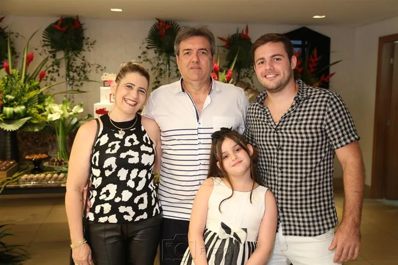 Andrea, Gutemberg, Sofia e João Neto Menezes