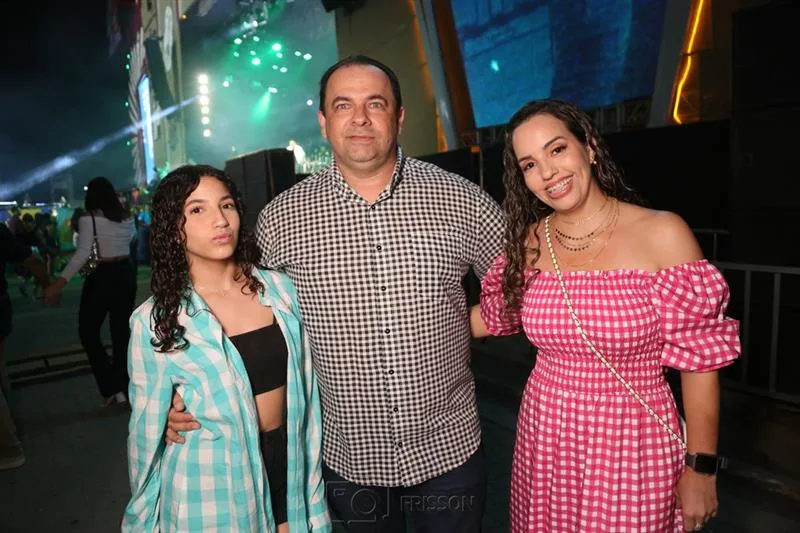 Ana Júlia, Júlio Mesquita e Ingrid Carla