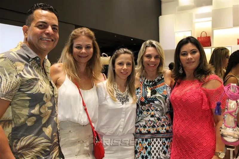 Gilberto Pereira, Milena Lima, Mirella Freire Rocha, Lilian Porto e Almira Gomes.