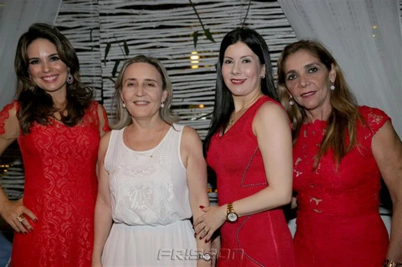 Eveline Fujita, Maria Tereza Teles, Lia Linhares e Inês Peixoto