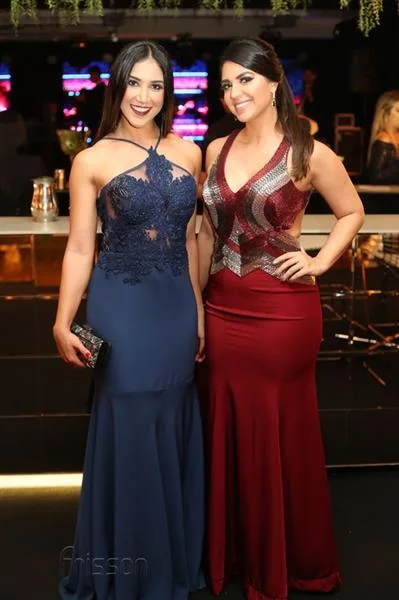 Amanda e Larissa Moura