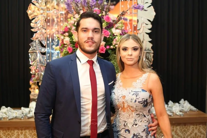 Caio Carioca e Priscila Sales