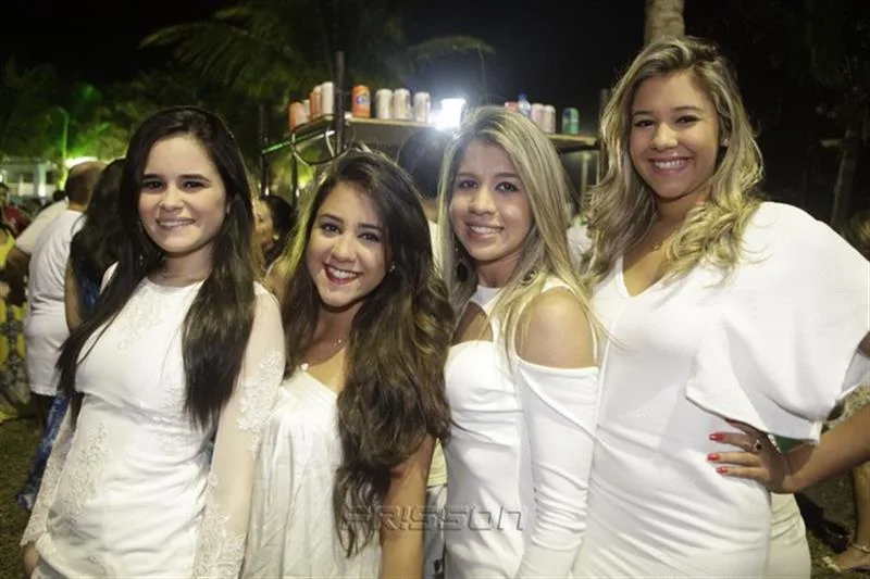 Amanda Moreira, Bárbara Delmondes, Andreia Aquino e Priscila Delmondes