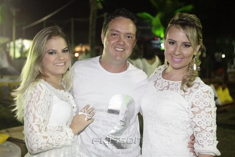 Amanda Vasconcelos, Gui Marciel e Teceli Nogueira