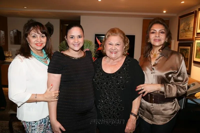 Carmem Cinira, Roberta Machado, Ivone Rebouças e Neumam Valente