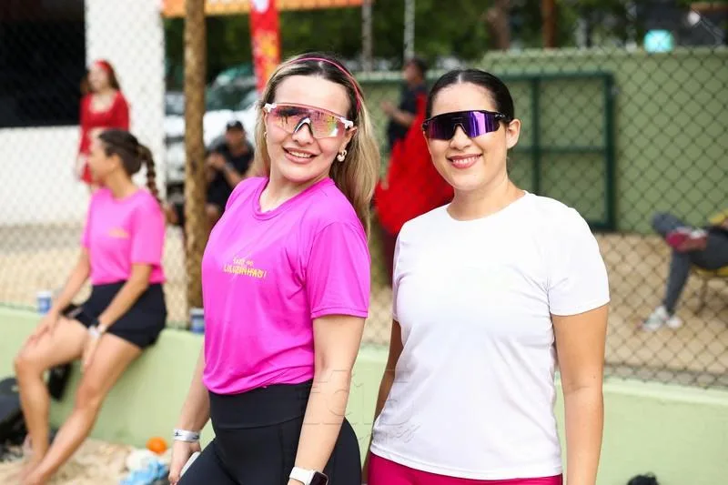 Flávia Silveira e Mikaelen Gomes