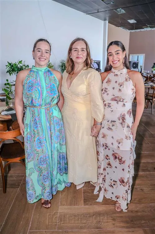 Ana Paula, Lia e Ana Carolina Freire