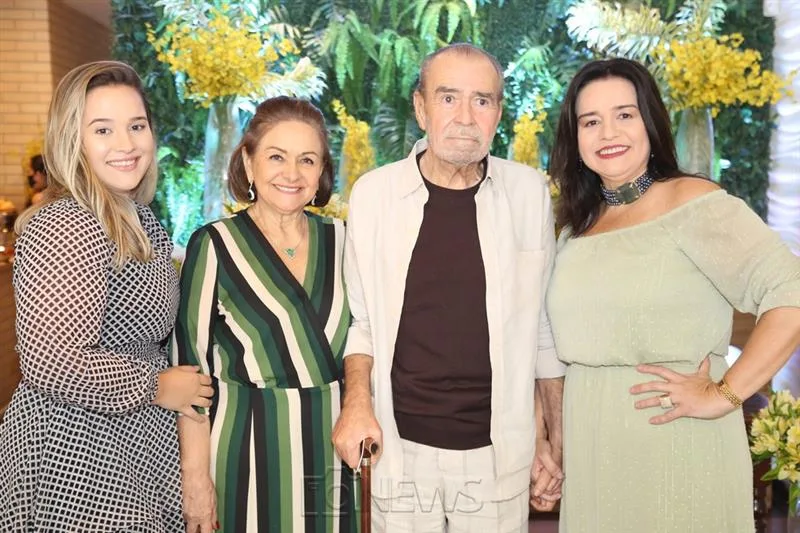 Ana Paula, Bárbara, Eymard e Lia Freire