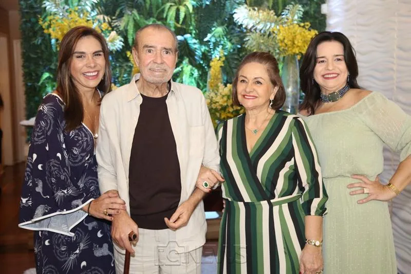 Ane Alcântara, Eymard, Bárbara e Lia Freire