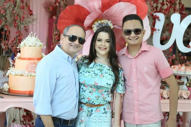 Bello Rodrigues, Clara Ferreira e Felipe Araujo