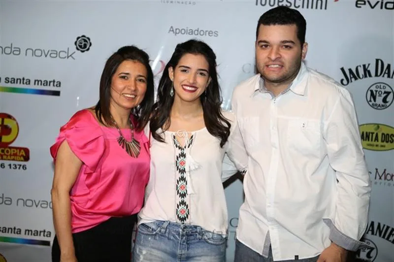 Bedineide, Camila e Felipe Claudino