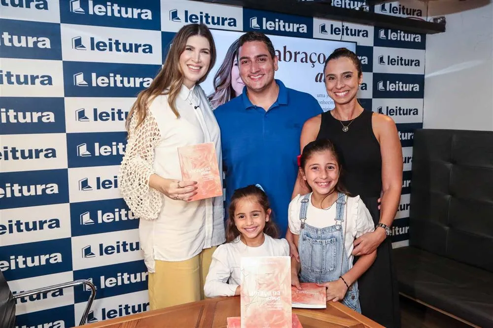 Lançamento Livro Ticiana de Paula "Abraço na Alma"