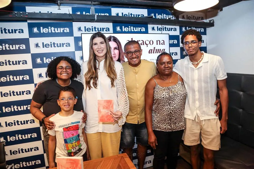 Lançamento Livro Ticiana de Paula "Abraço na Alma"