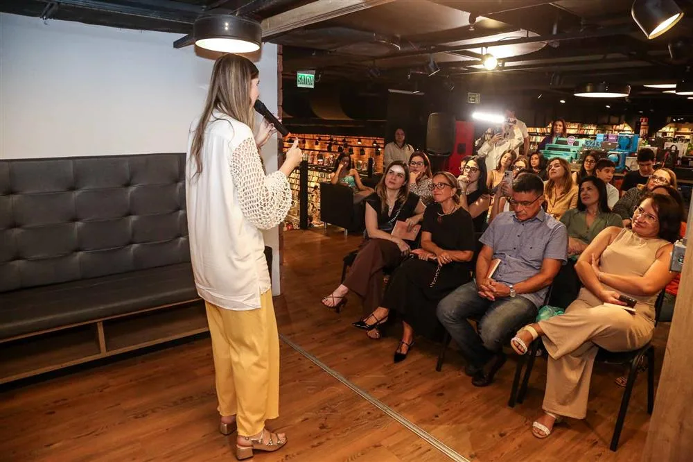 Lançamento Livro Ticiana de Paula "Abraço na Alma"
