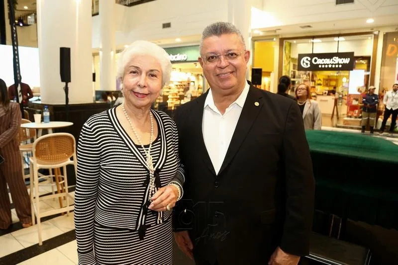 Alódia Guimarães e Flávio Liffeman