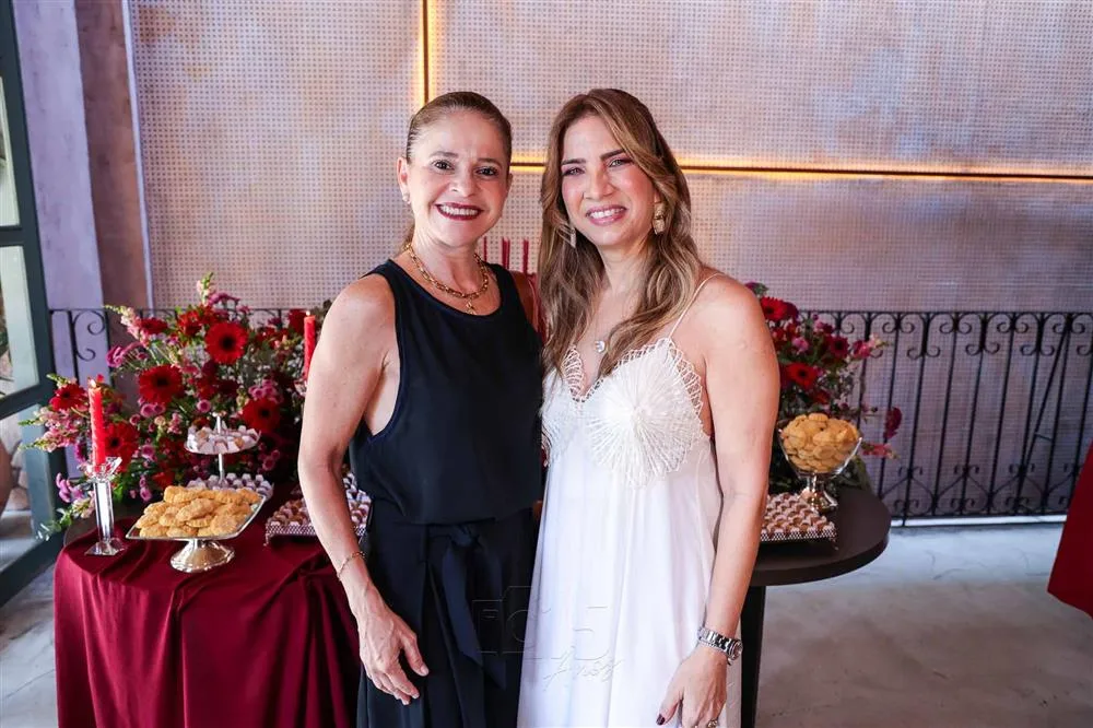 Claudiana Borges e Karmilse Marinho