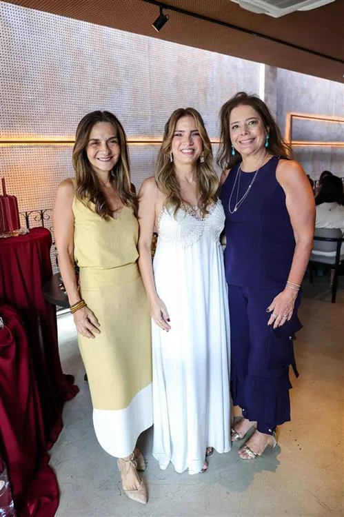 Cristiana Brasil, Karmilse Marinho e Claudia Gradvohl.