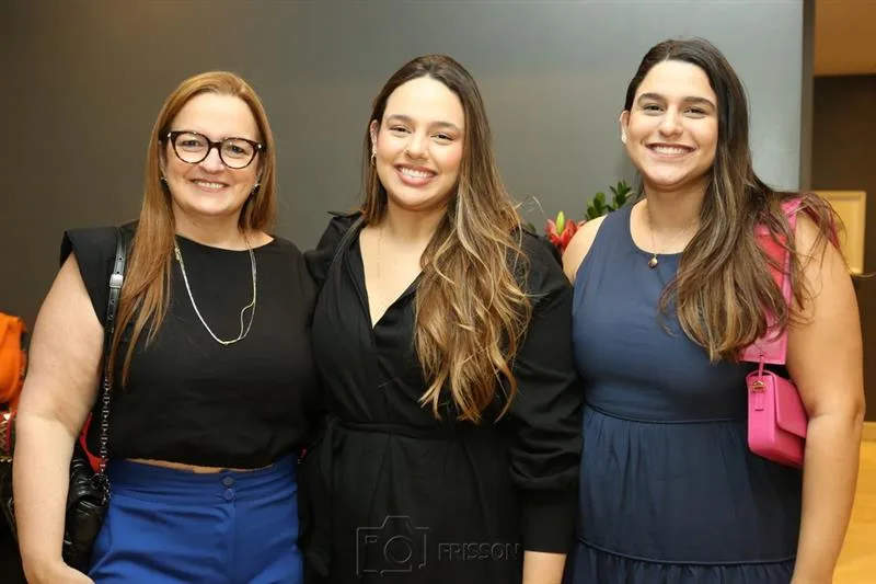 Danielle, Mariana e Giovanna Lira