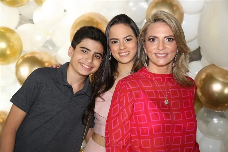 Alexandre, Bianca e Michelle Aragão