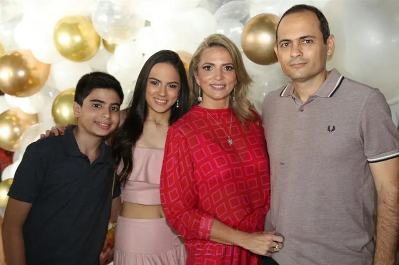 Alexandre, Bianca, Michelle Aragão e Osnir Coelho