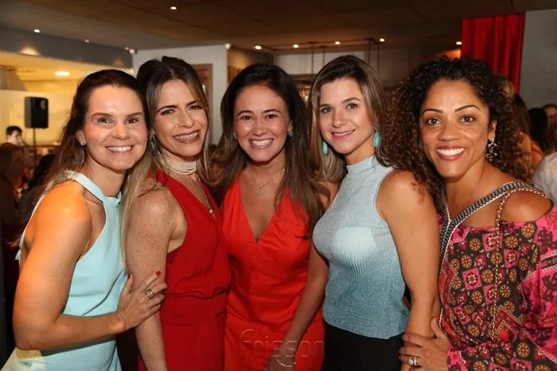 Ana Alice Fortes, Carla Nogueira, Bia Bezerra, Aline Vasques e Milena Marques