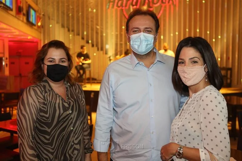 Alana Aguiar, Adriano Nogueira e Carla Brasil
