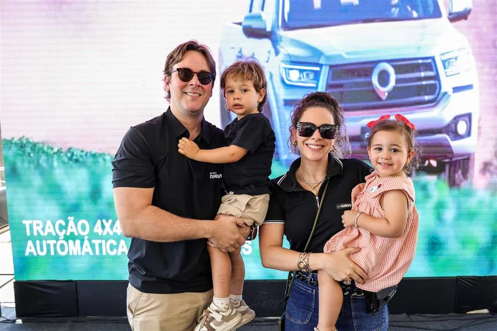 Andre, Beto, Gabriella e Maria Clara Fiúza