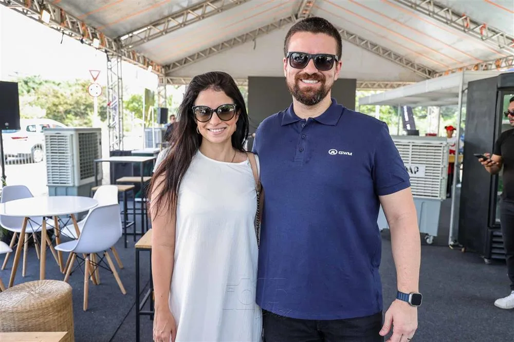 Beatriz Batista e Leonardo Silveira