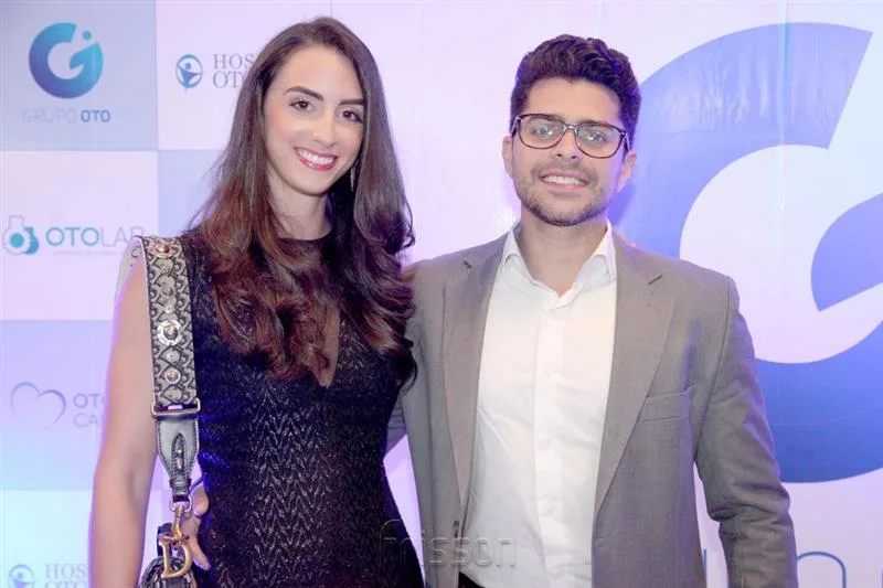 Fernanda Castelo e Renan Mesquita