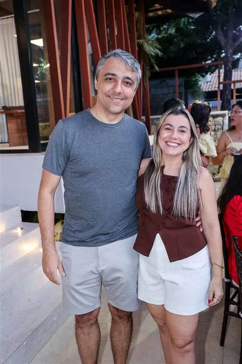 Afonso e Mayra Belarmino