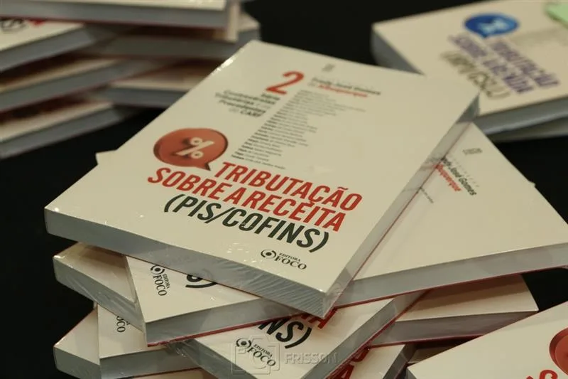 Lançamento série Controvérsias Tributárias e os Precedentes do CARF