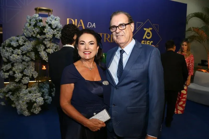 Ana Luiza e Arthur Costa Lima