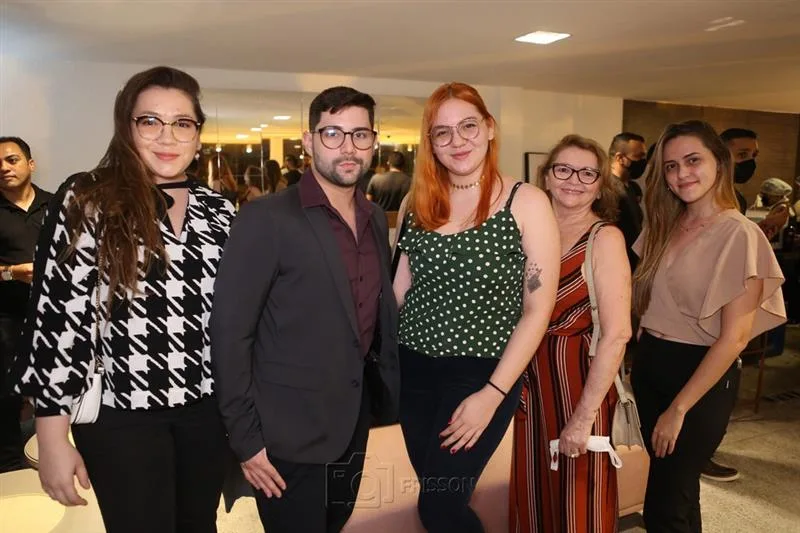 Camila Camuza, Samuel Rocha, Clara Queiroz, Sônia Rabelo e Vanessa Alexandre