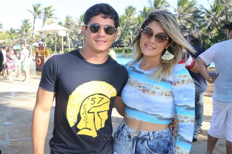 Caio Lopes e Marilia Santos