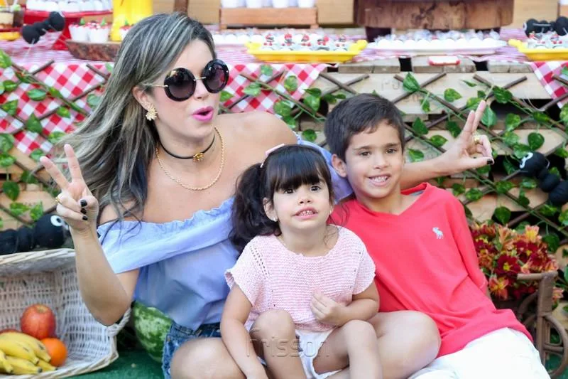 Daniele, Daniela e João Victor Cordeiro