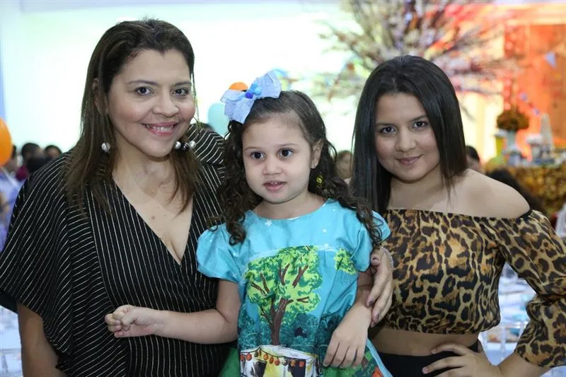 Adriana Rita, Ana Cecilia e Leticia Nascimento