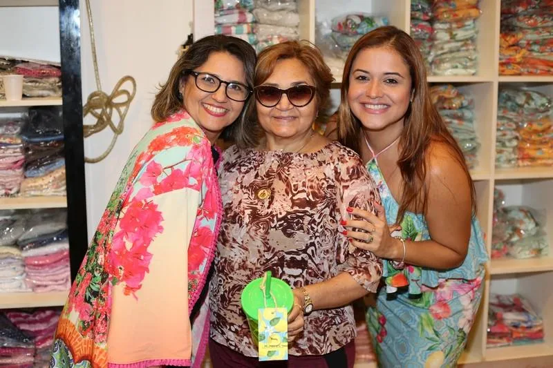 Eli Oliveira, Ayla Maria e Vivian Duarte
