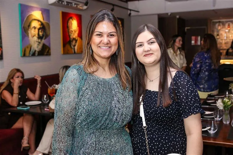Andressa e Stephanie Martins