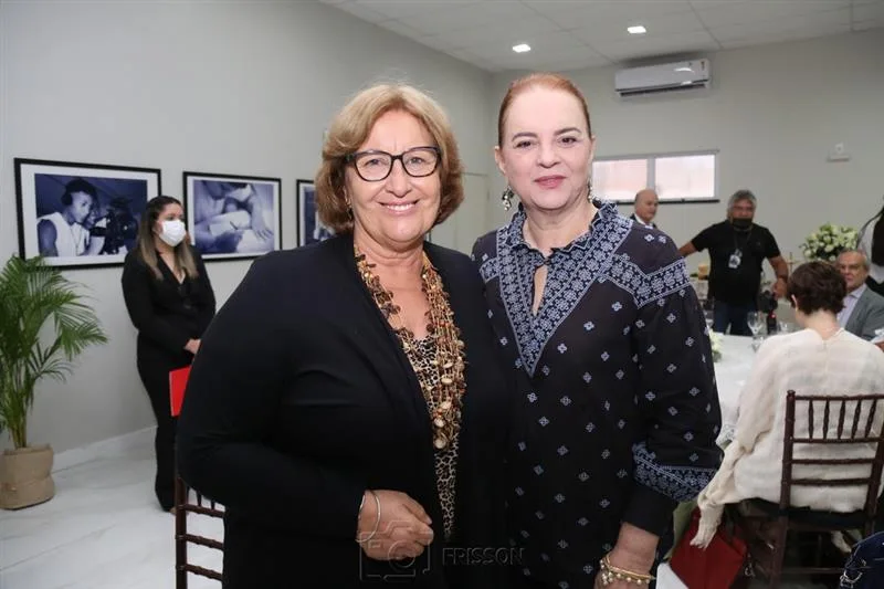 Annette de Castro e Ethel Whitehurst