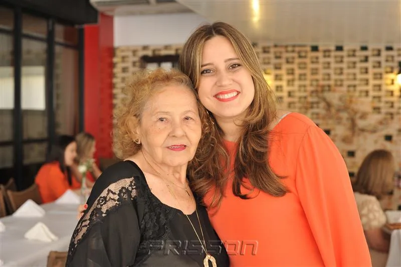 Aglaisse Farias e Giviane Camilo